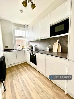 2 bedroom flat to rent, Nether Street, London, N3