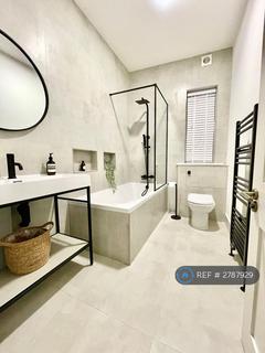 2 bedroom flat to rent, Nether Street, London, N3