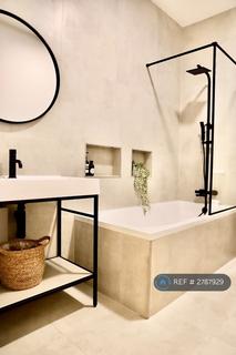 2 bedroom flat to rent, Nether Street, London, N3