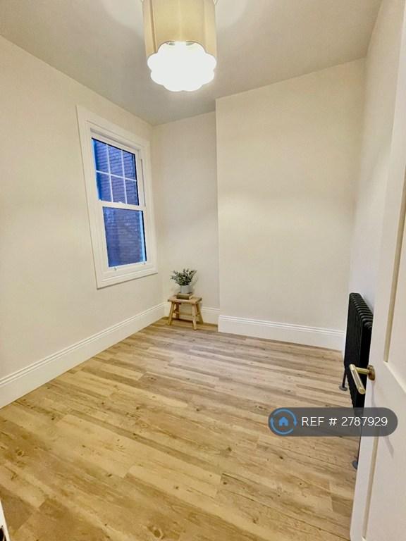 Double Bedroom 2