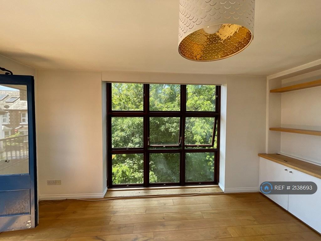 1st Floor Lounge