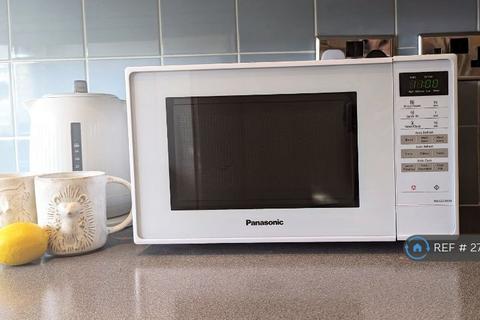 1 bedroom flat to rent, Devonshire Road, London, W4