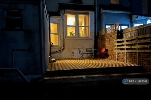 6 bedroom terraced house to rent, Filton Avenue, Bristol, BS7