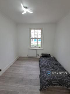 4 bedroom terraced house to rent, Peabody Estate, London, N17