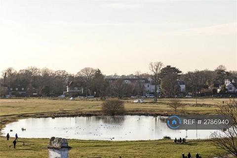 1 bedroom flat to rent, Parkside House, London, SW19