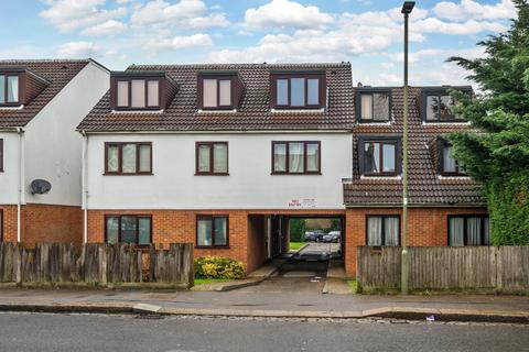 undefined, Potters Road, Barnet, EN5