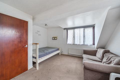 undefined, Potters Road, Barnet, EN5