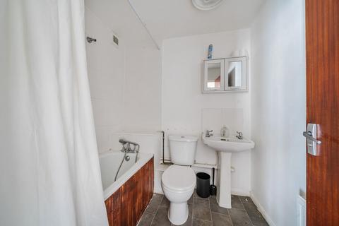 undefined, Potters Road, Barnet, EN5