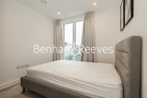1 bedroom apartment to rent, Sinclair Road, Kensington W14