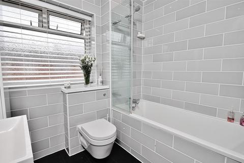3 bedroom terraced house for sale, Glentanner Way, SW17 0PQ