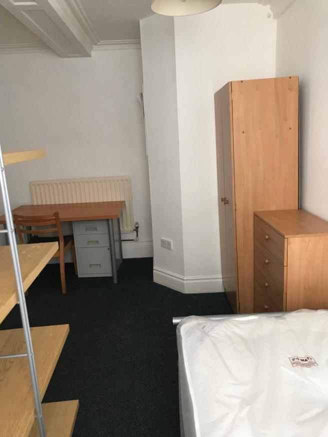 St-james-s-street-ng1-6fj-955445
