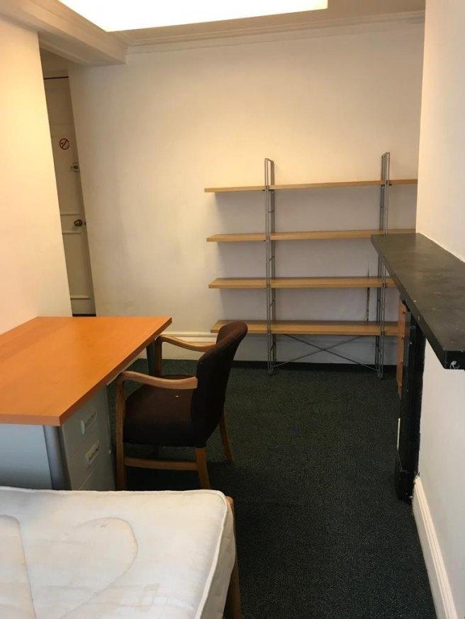 St-james-s-street-ng1-6fj-955446