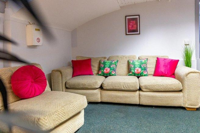 St-james-s-street-ng1-6fj-958735