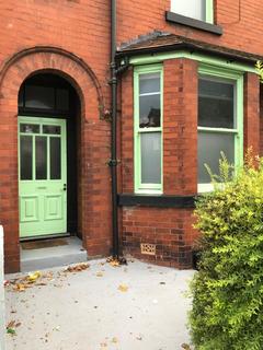 undefined, Upper Lloyd Street