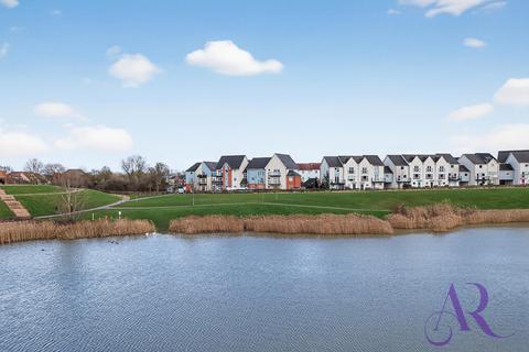 2 bedroom flat for sale, Skye Crescent, Milton Keynes, MK3 5AY