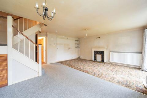 undefined, Stirling Way, Horsham, RH13