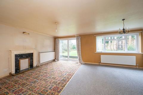 undefined, Stirling Way, Horsham, RH13