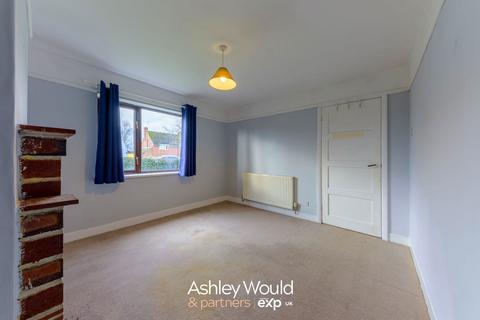 3 bedroom semi-detached house for sale, Beeston Road, Kidderminster DY10
