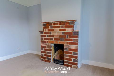 3 bedroom semi-detached house for sale, Beeston Road, Kidderminster DY10