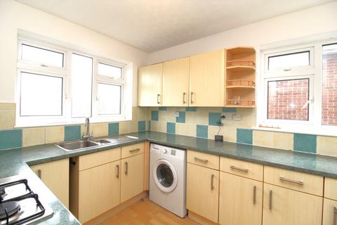2 bedroom semi-detached house to rent, Crushes Close, Hutton, CM13