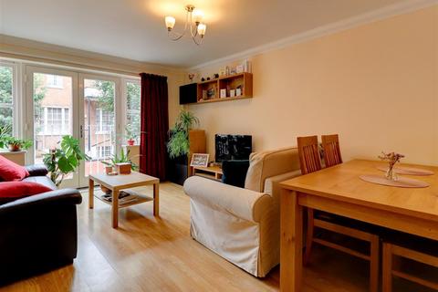2 bedroom apartment to rent, Windsor Place, Leamington Spa