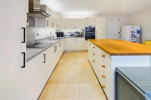 undefined, Harvest Street, Cheltenham, Gloucestershire, GL52