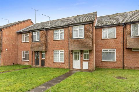3 bedroom terraced house for sale, Snakeley Close, Loudwater, High Wycombe HP10