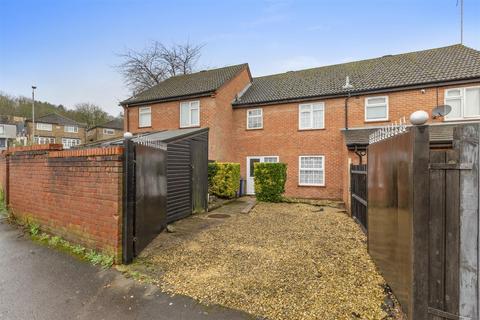 3 bedroom terraced house for sale, Snakeley Close, Loudwater, High Wycombe HP10