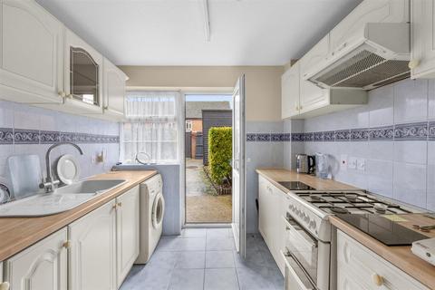 3 bedroom terraced house for sale, Snakeley Close, Loudwater, High Wycombe HP10