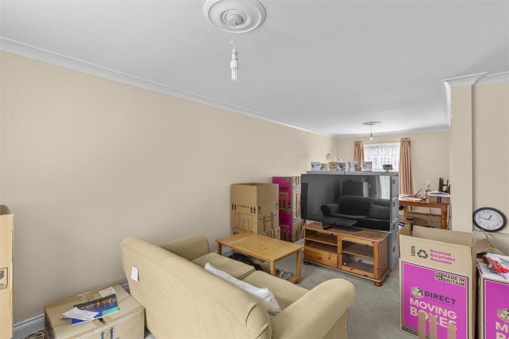 2 Snakeley Close, HP10 9 QP-6.jpg