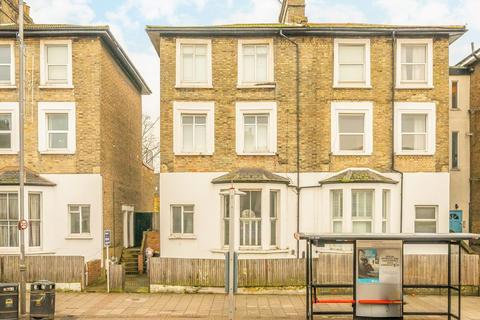 Garratt Lane, London SW17