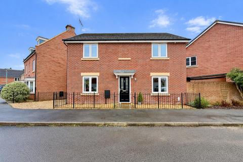 4 bedroom detached house for sale, The Fairways, Gloucester GL19