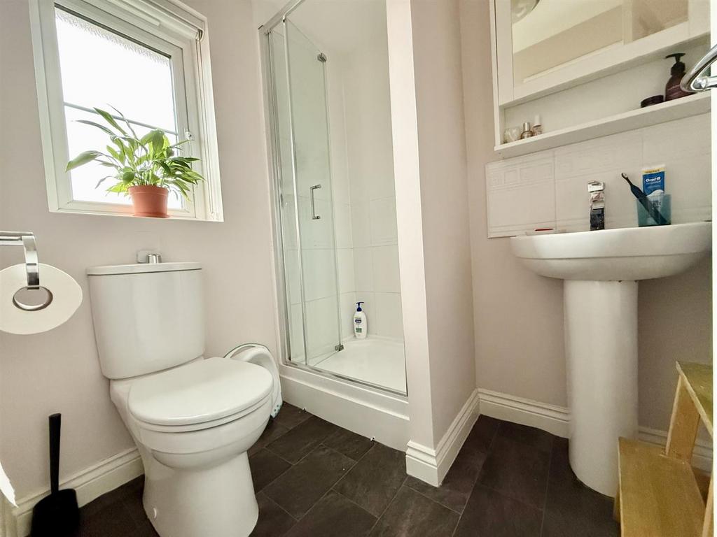 Ensuite.jpg