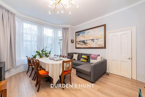 undefined, Wanstead Park Avenue, Wanstead E12