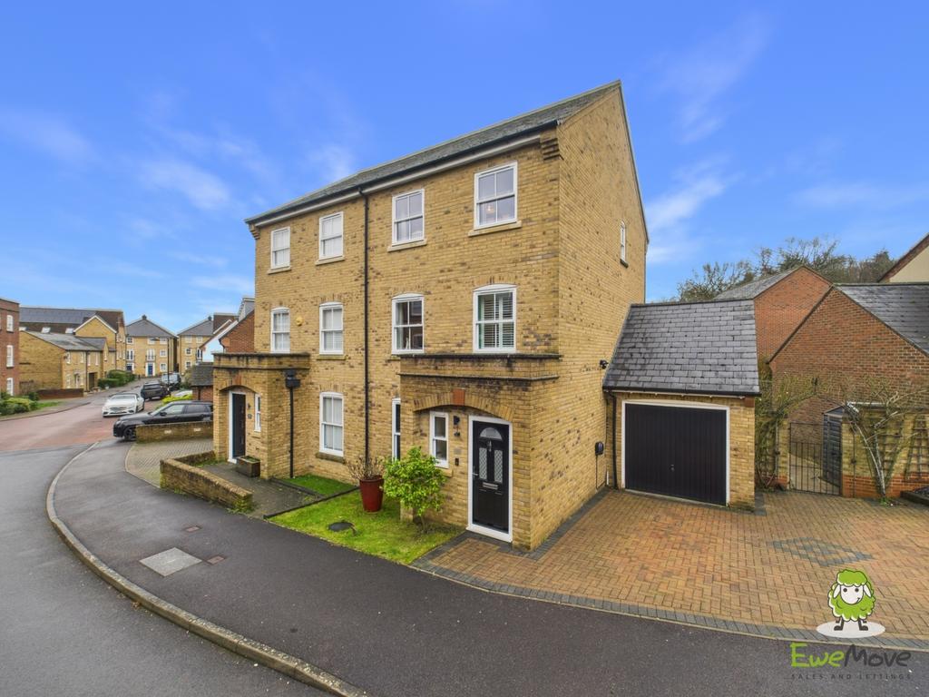 Ewe Move Estate Agents Basingstoke - Avington Way