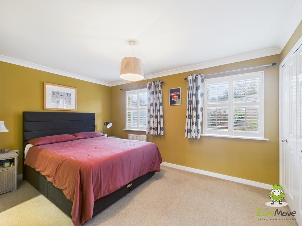Ewe Move Estate Agents Basingstoke - Avington Way -
