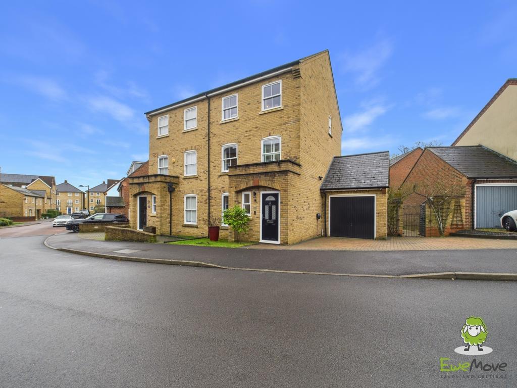 Ewe Move Estate Agents Basingstoke - Avington Way