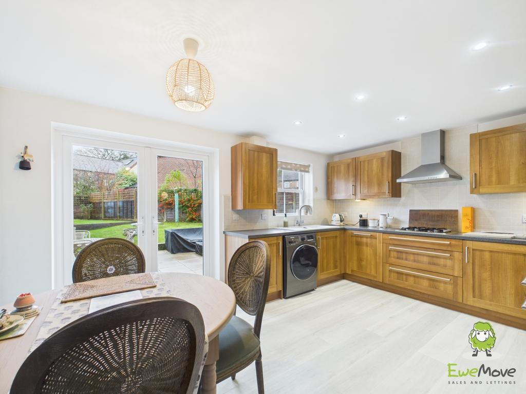 Ewe Move Estate Agents Basingstoke - Avington Way