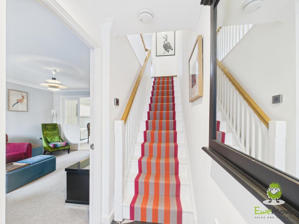 Ewe Move Estate Agents Basingstoke - Avington Way