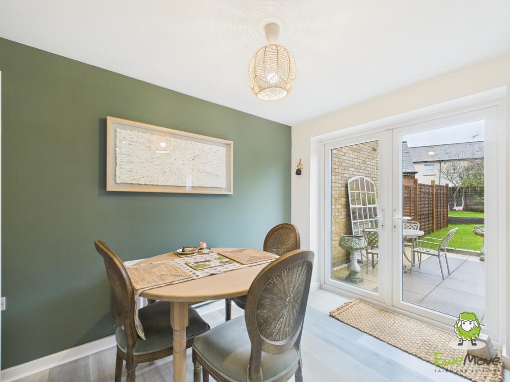 Ewe Move Estate Agents Basingstoke - Avington Way
