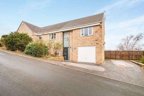 5 bedroom detached house for sale, Wood Lane, Batley WF17