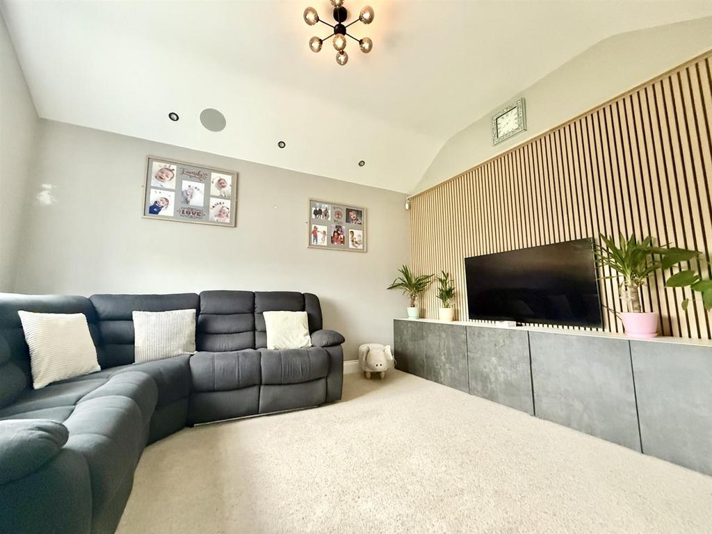 Lounge.jpg