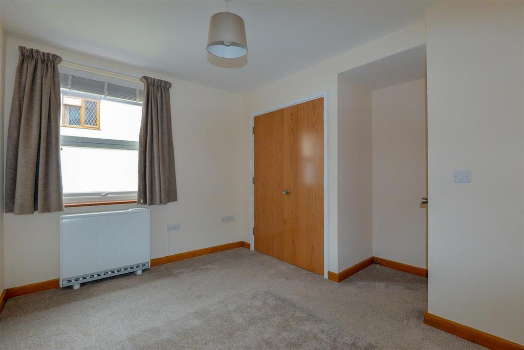 Bedroom1 2.jpg