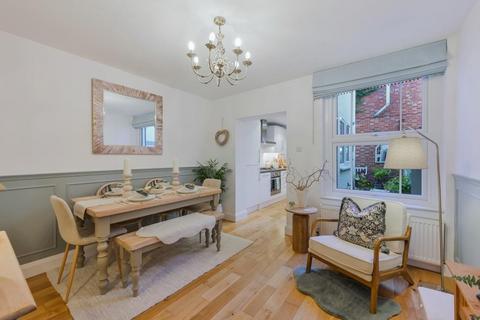2 bedroom terraced house for sale, HART GARDENS, DORKING, RH4