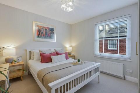 2 bedroom terraced house for sale, HART GARDENS, DORKING, RH4