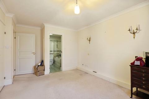 2 bedroom apartment for sale, Snells Wood Court, Amersham HP7