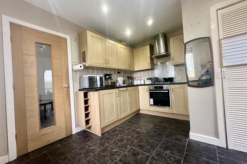 undefined, Lingfield Hill, Leeds LS17