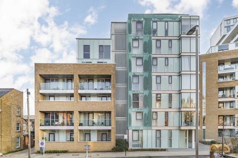 1 bedroom flat for sale, Broomhill Road, London SW18