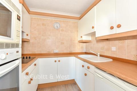 1 bedroom flat for sale, Mill Bay Lane, Horsham, West Sussex
