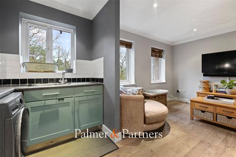 2 bedroom apartment for sale, Friday Wood Green, Berechurch, Colchester, Essex, CO2